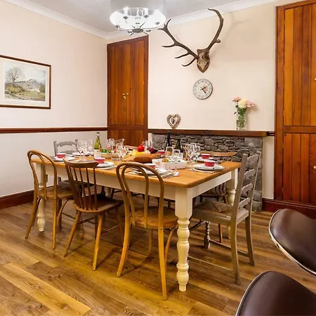 Highfield House Holiday home *
